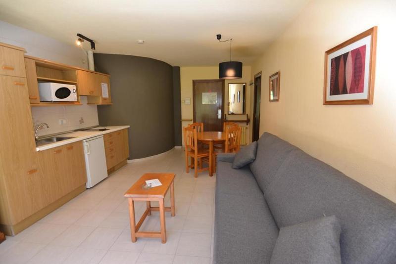 Aparthotel Poblado Аринсал Екстериор снимка