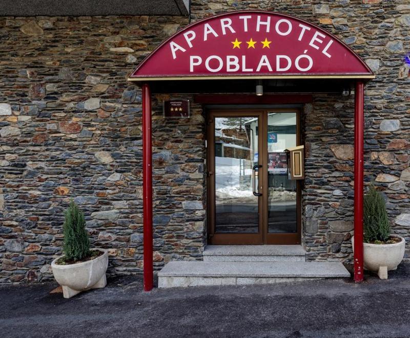 Aparthotel Poblado Аринсал Екстериор снимка